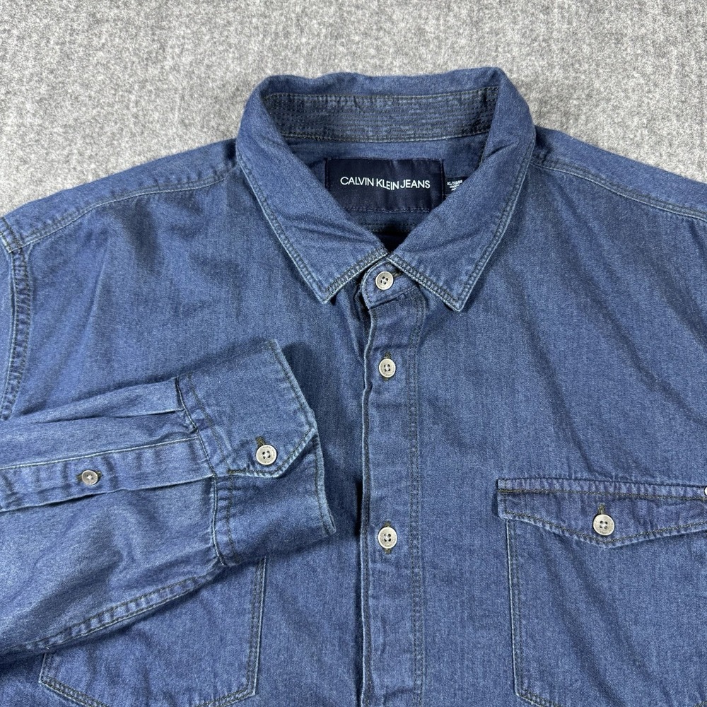 Calvin Klein Jeans Men's XL Blue Denim Chambray Button Up Long Sleeve Shirt